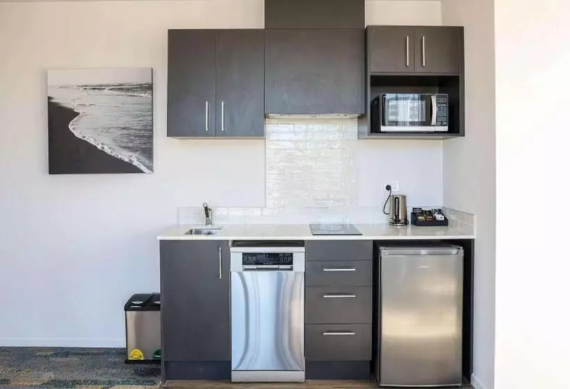 هتل Ramada By Wyndham Wellington Taranaki Street
