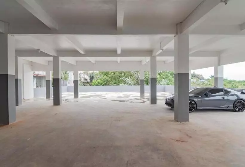 Hotelli Reddoorz At Vall Guest House Balikpapan