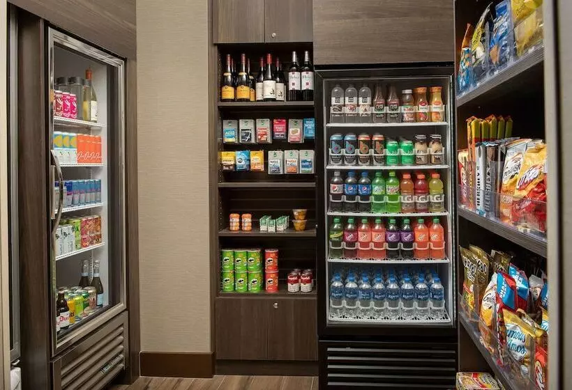 Hotelli Residence Inn Doral Mall Area