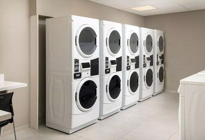 Hotelli Residence Inn Doral Mall Area