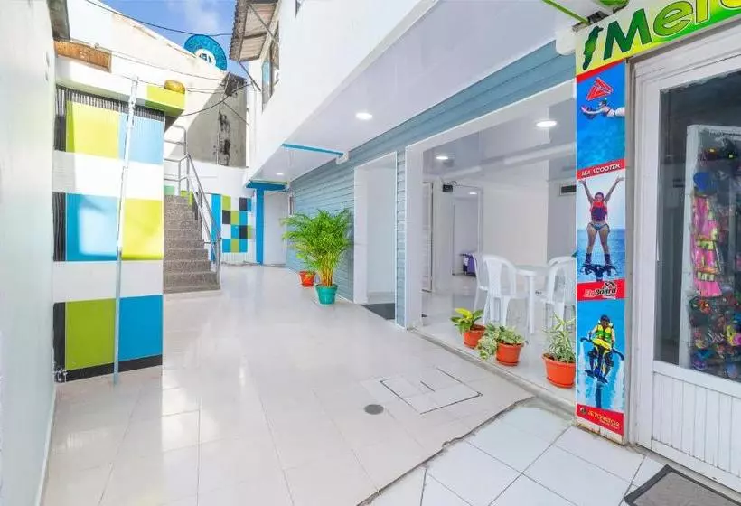 پانسیون La Isla Inn