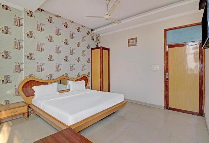 ペンション Oyo 79960 Aman Homes