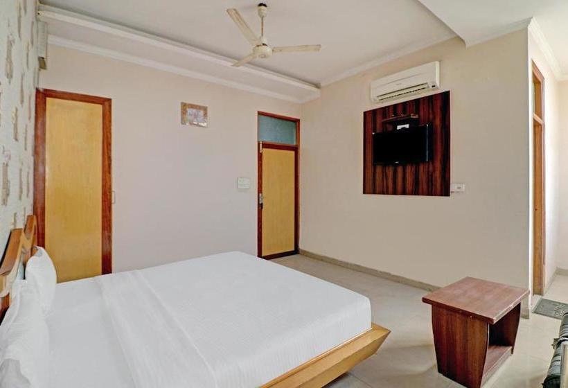 ペンション Oyo 79960 Aman Homes