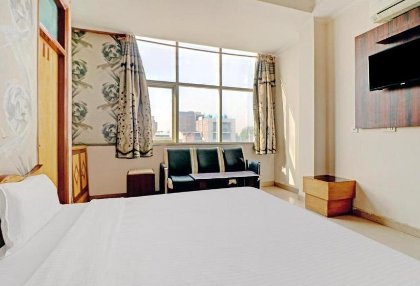 ペンション Oyo 79960 Aman Homes