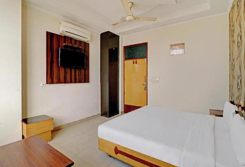 ペンション Oyo 79960 Aman Homes