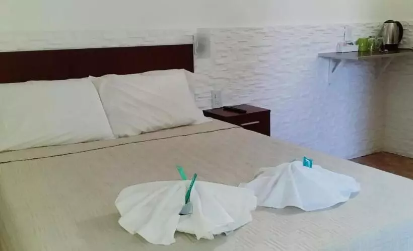 Retkeilymaja Posada Inguz