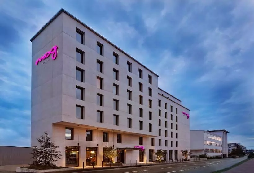 ホテル Moxy Rapperswil