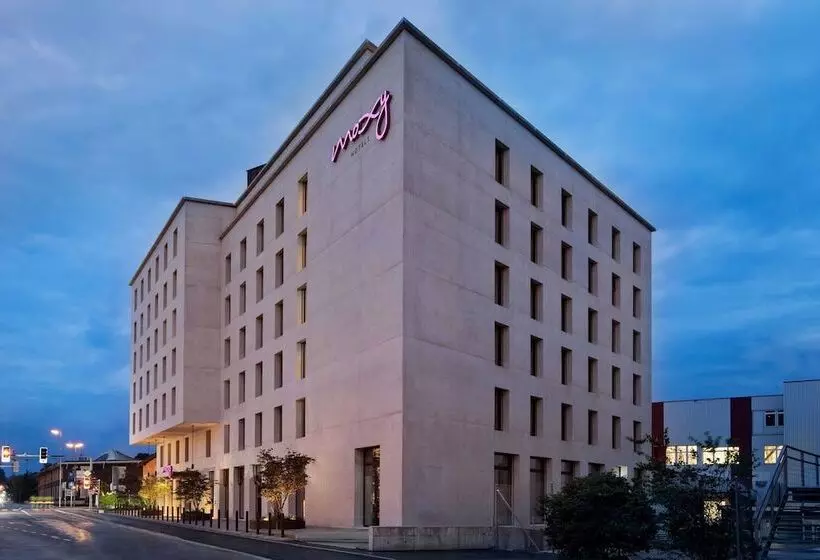 ホテル Moxy Rapperswil