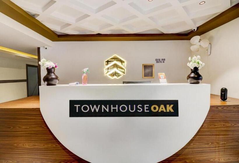 בית מלון כפרי Townhouse Oak Central Suits