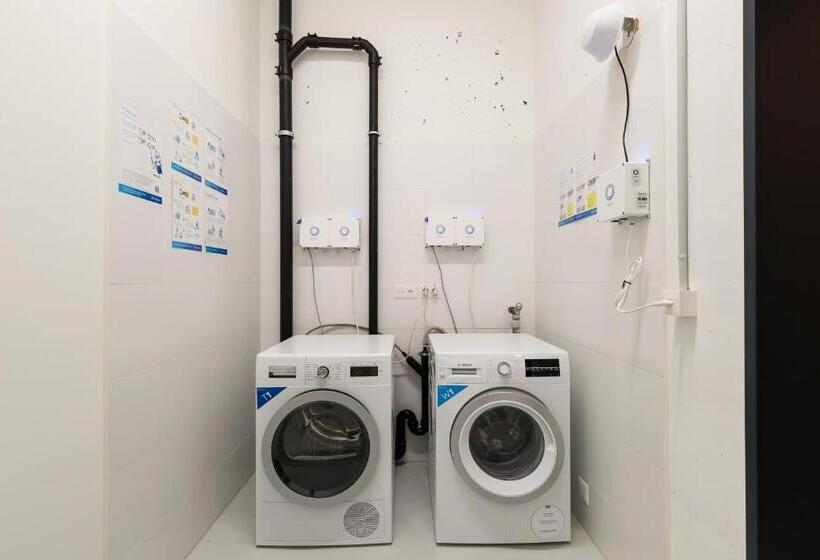 Meininger Hotel Zürich Greencity