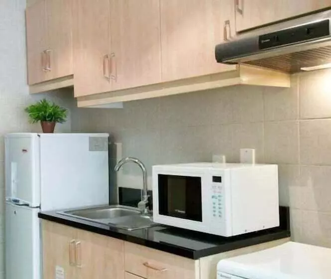 Chelsea Gardens Hotel Apartment