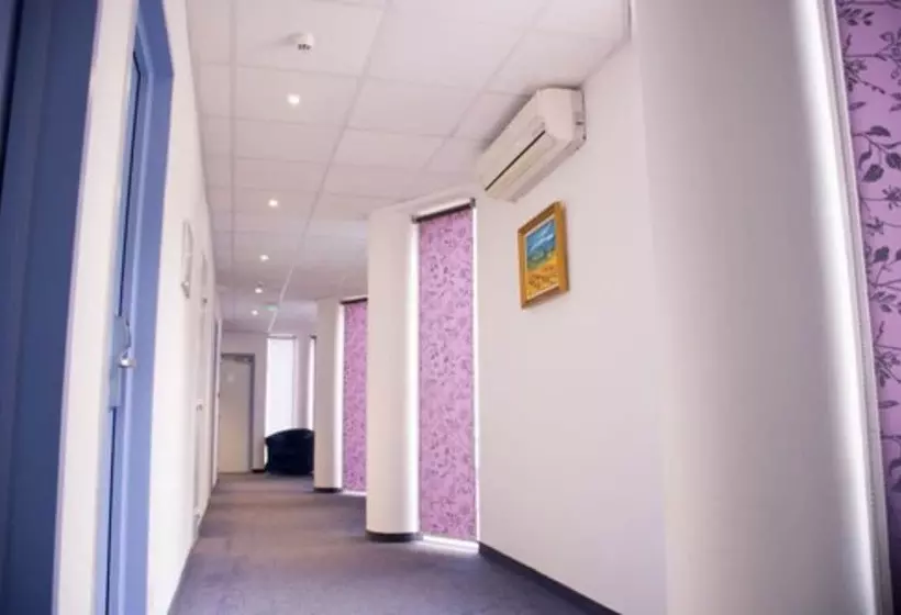 בית מלון כפרי Best Western Hôtel Le Sud