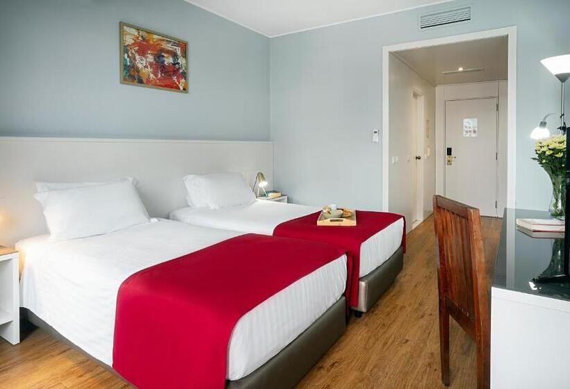 هتل Estacão Braga