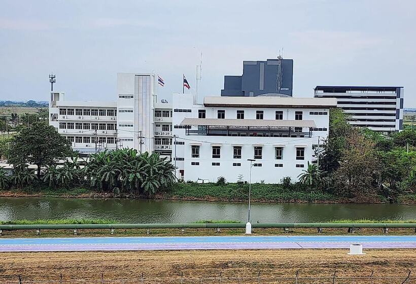 هتل The Great Residence Suvarnabhumi Airport