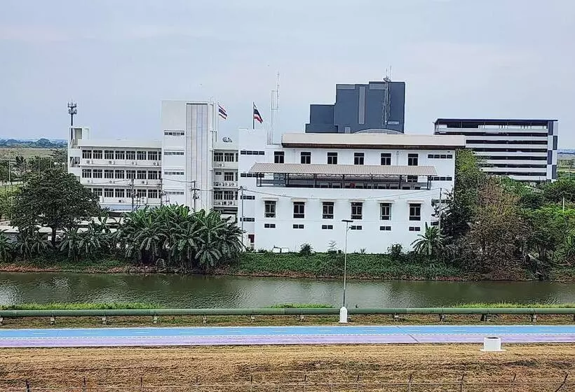 هتل The Great Residence Suvarnabhumi Airport