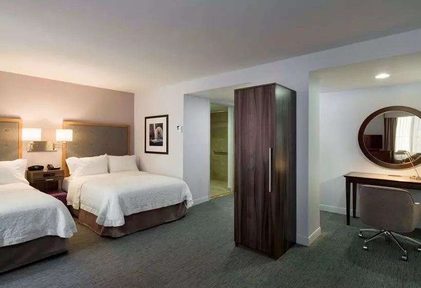호텔 Hampton Inn Manhattan/times Square South