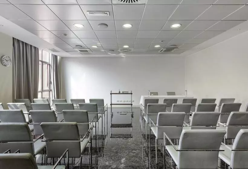 Italiana Hotels Milan Rho Fair