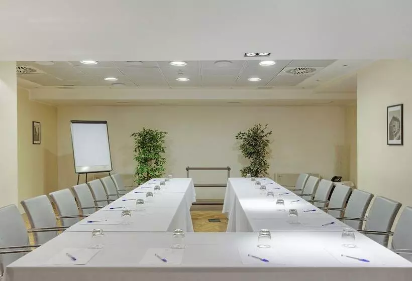 Italiana Hotels Milan Rho Fair