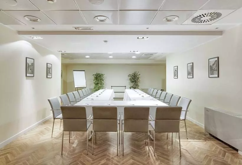 Italiana Hotels Milan Rho Fair