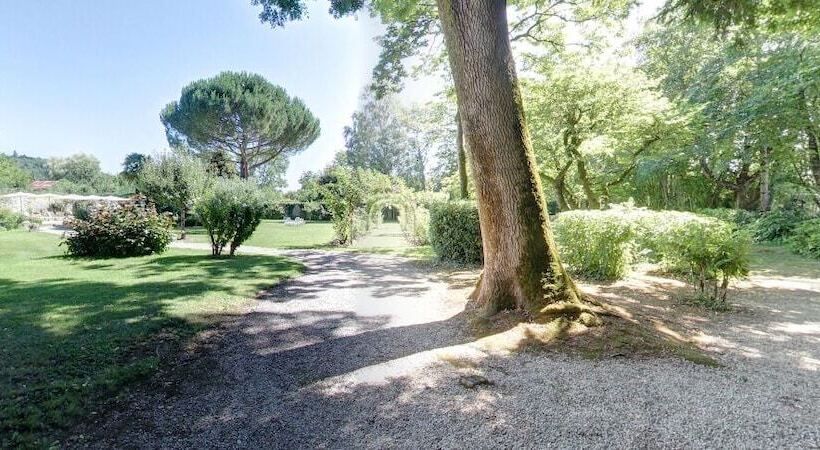 فندق La Roseraie Hôtel Restaurant