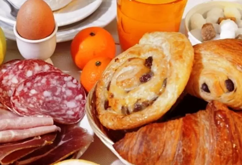 هتل La Roseraie Hôtel Restaurant