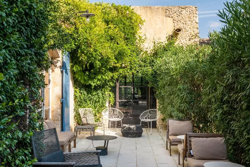 Hotelli Les Petites Maisons   Hameau Des Baux