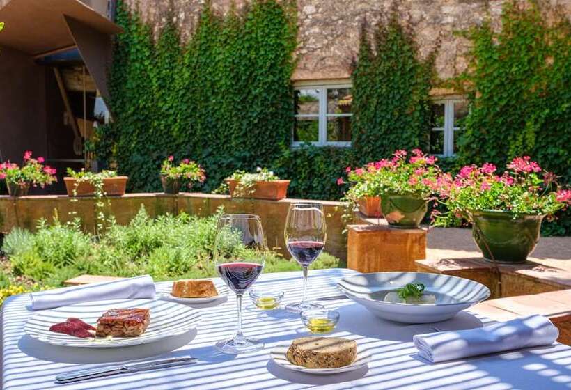 هتل Mas La Boella