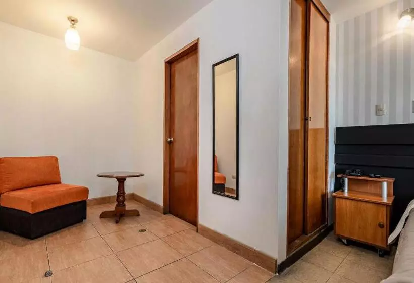 هتل Miraflores Suites Centro
