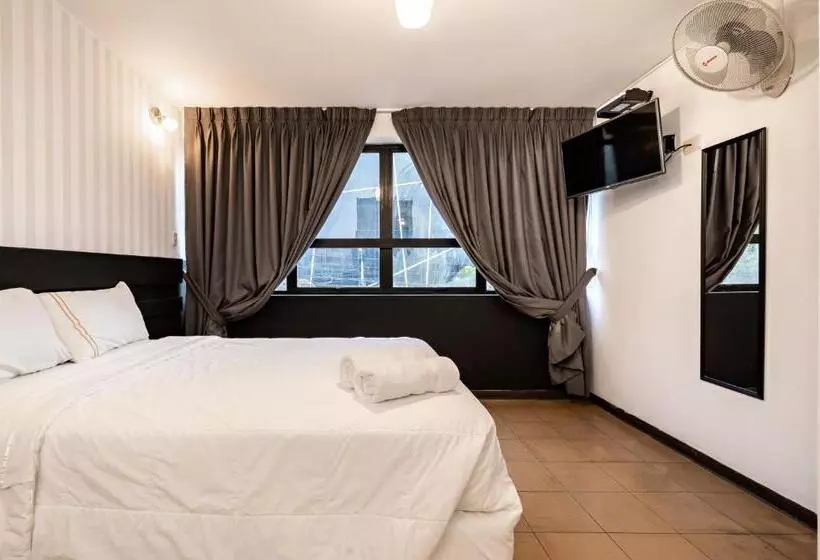 هتل Miraflores Suites Centro