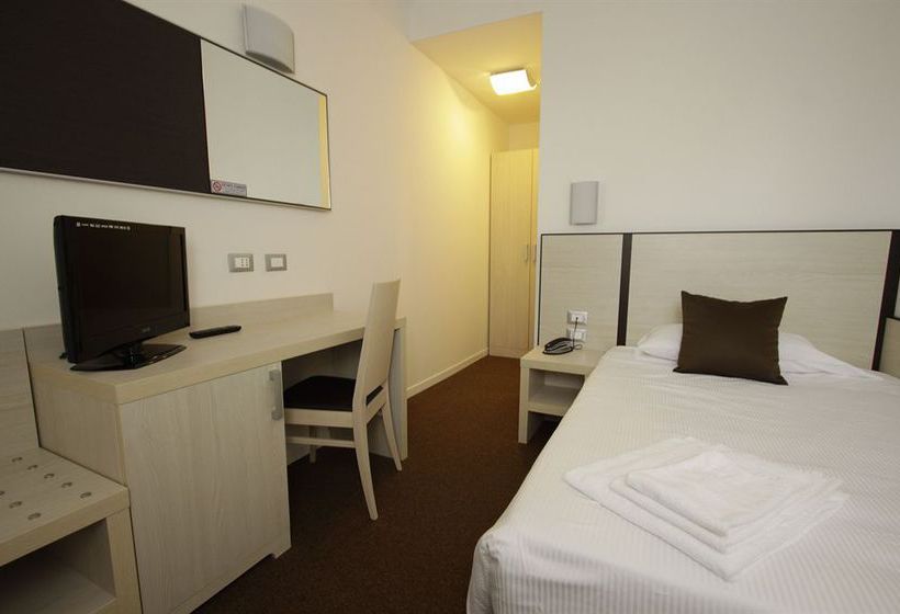 בית מלון כפרי Paradise Airport