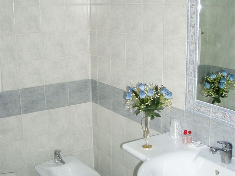 בית מלון כפרי Paradise Airport