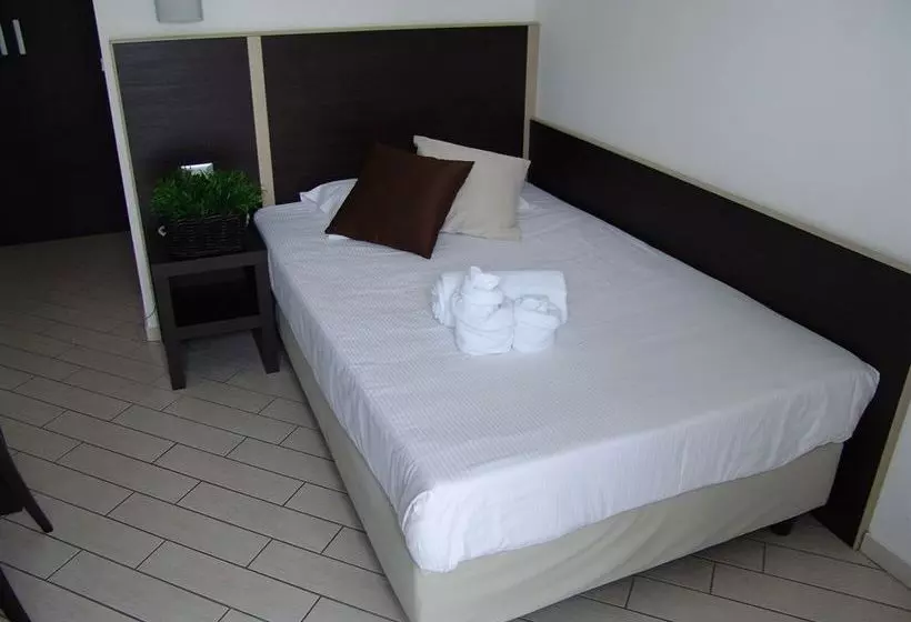 فندق Paradise Airport