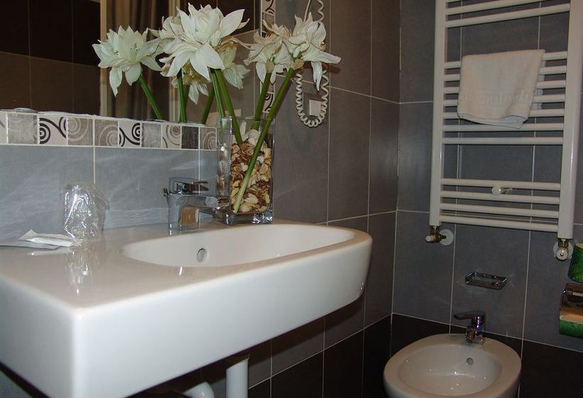 בית מלון כפרי Paradise Airport