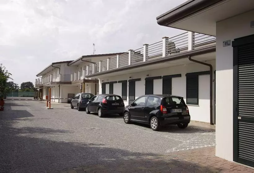 فندق Paradise Airport