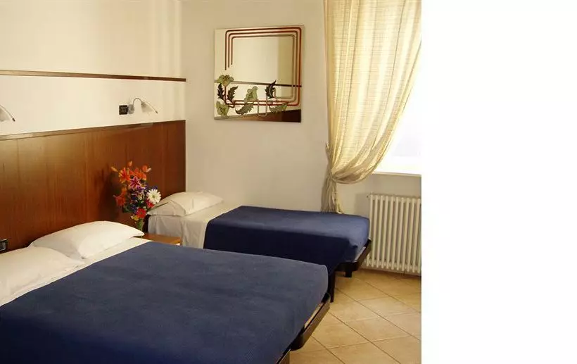 فندق Paradise Airport