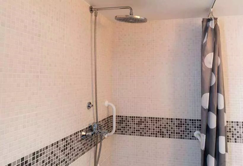 Отель The Originals City, Hôtel éden, Rouen Nord