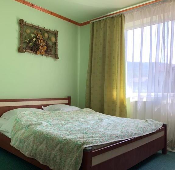 旅馆 вишиванка