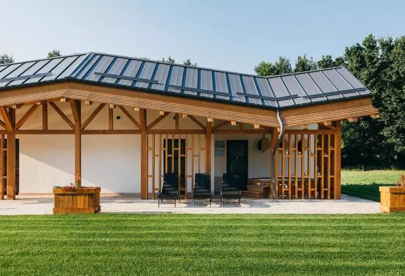 Aamiaismajoitus (B&B) Hygge Praid