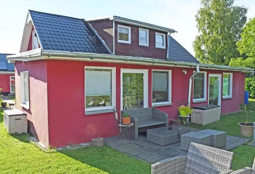ホテル Pension Im Seebad Breege