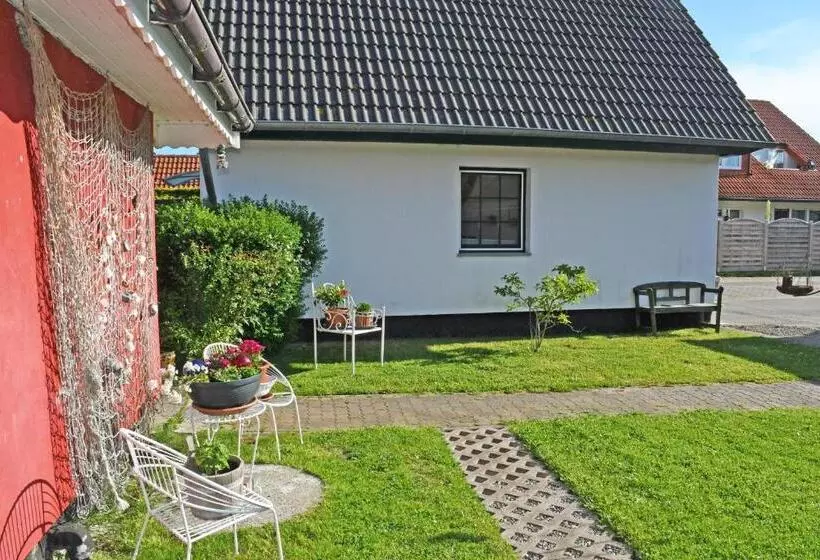 ホテル Pension Im Seebad Breege