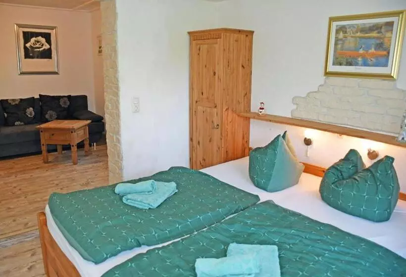 ホテル Pension Im Seebad Breege