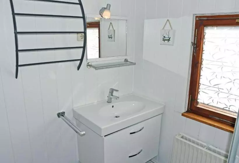 ホテル Pension Im Seebad Breege