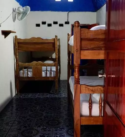 Retkeilymaja Hostal Los Chamos