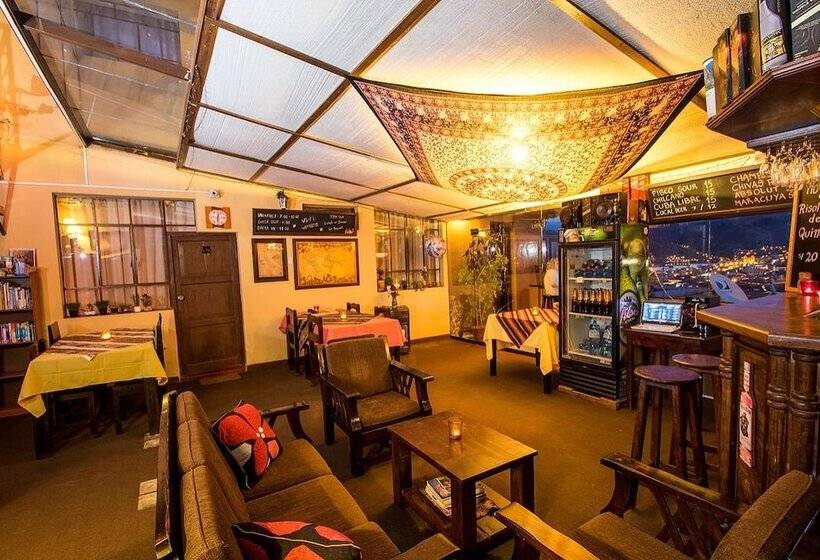 Szálló Hostal Wara Wara