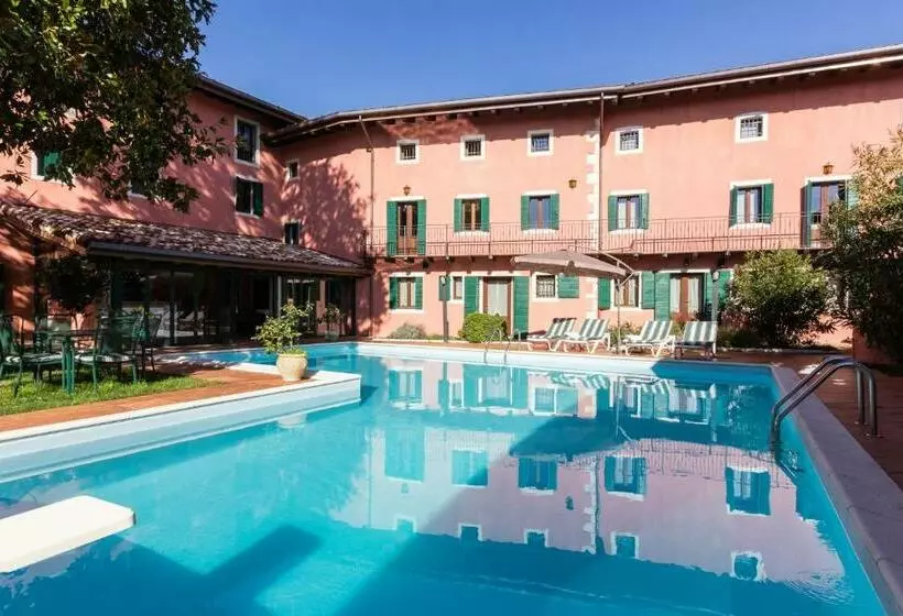 Hotelli Ciasa De Gahja