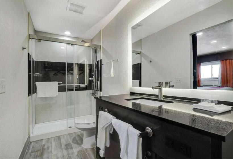 Motel 6 Bellville, Oh