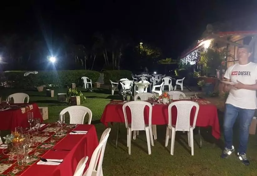 ペンション Finca Hotel Cabaña Fercho