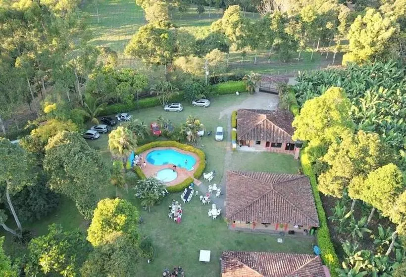 ペンション Finca Hotel Cabaña Fercho