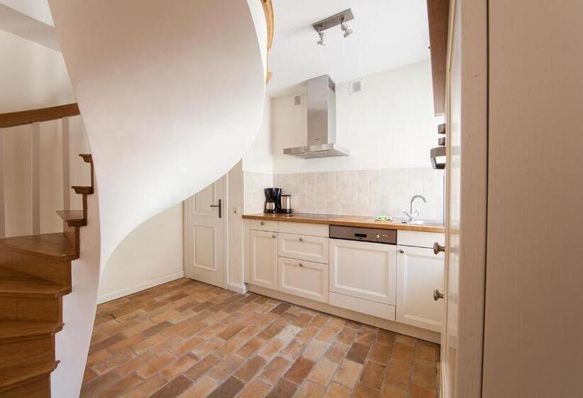 بنسيون Weingut & Gästehaus Giwergreif