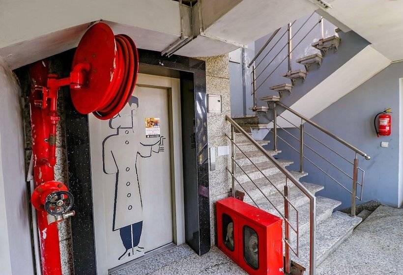 Fabhotel La Serene Punjabi Bagh